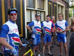 Vertrek fietsclub foto 12