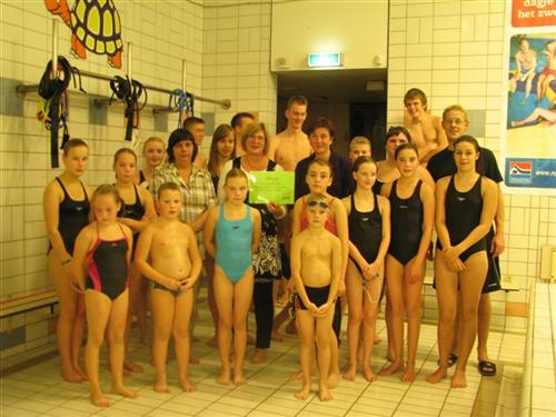 Cheque van zwemclub
